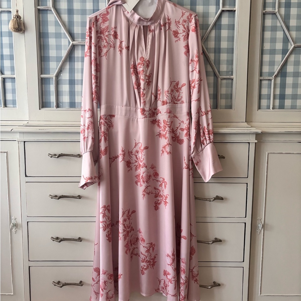 Chicwish Pink Floral Midi Dress
